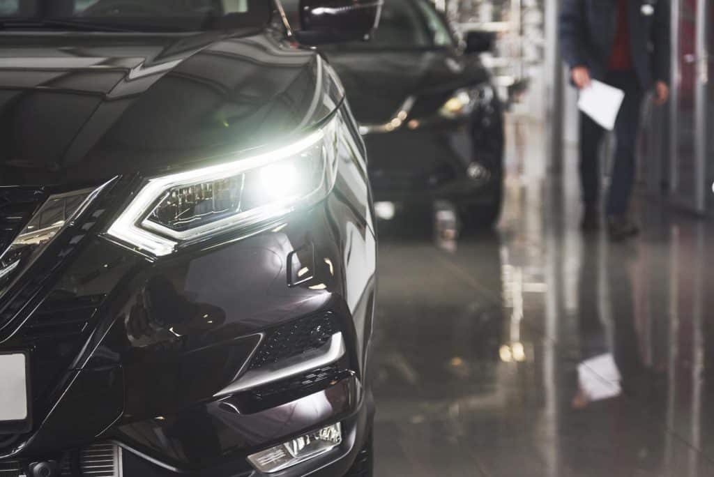 فناوری تزریق پلاستیک چهار جزئی 3 headlights hood black luxury car