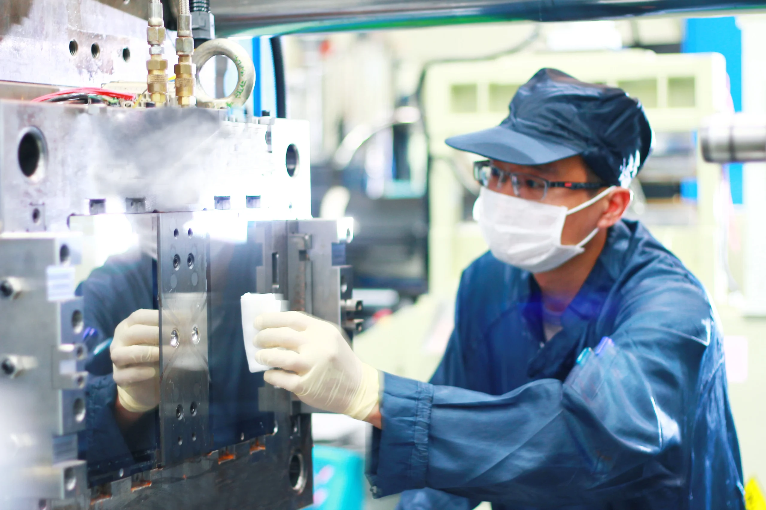 نکات ایمنی در استفاده از دستگاه تزریق پلاستیک