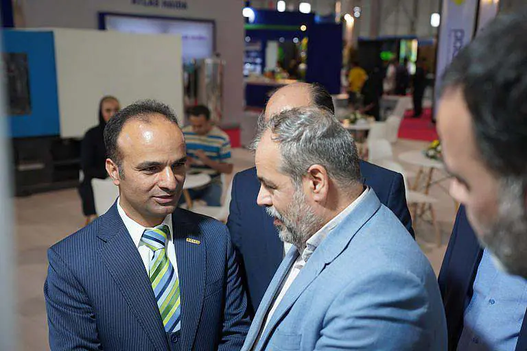 حضور معاون رئیس کل دادگستری خراسان رضوی در غرفه بسکو 2