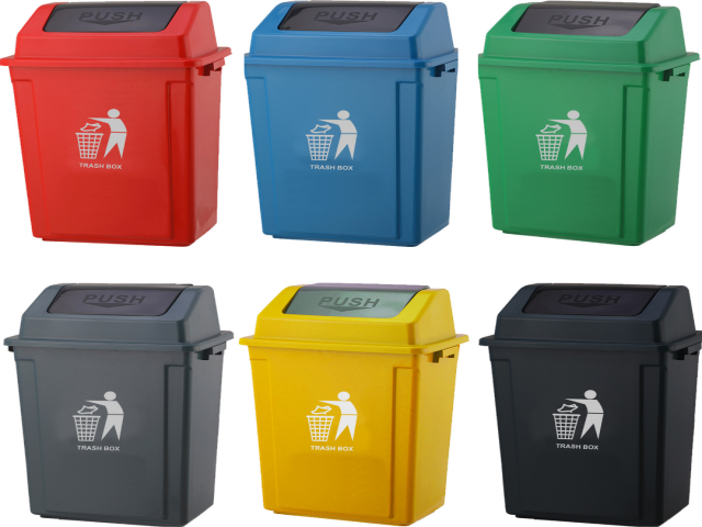 Large-plastic-trash-can1